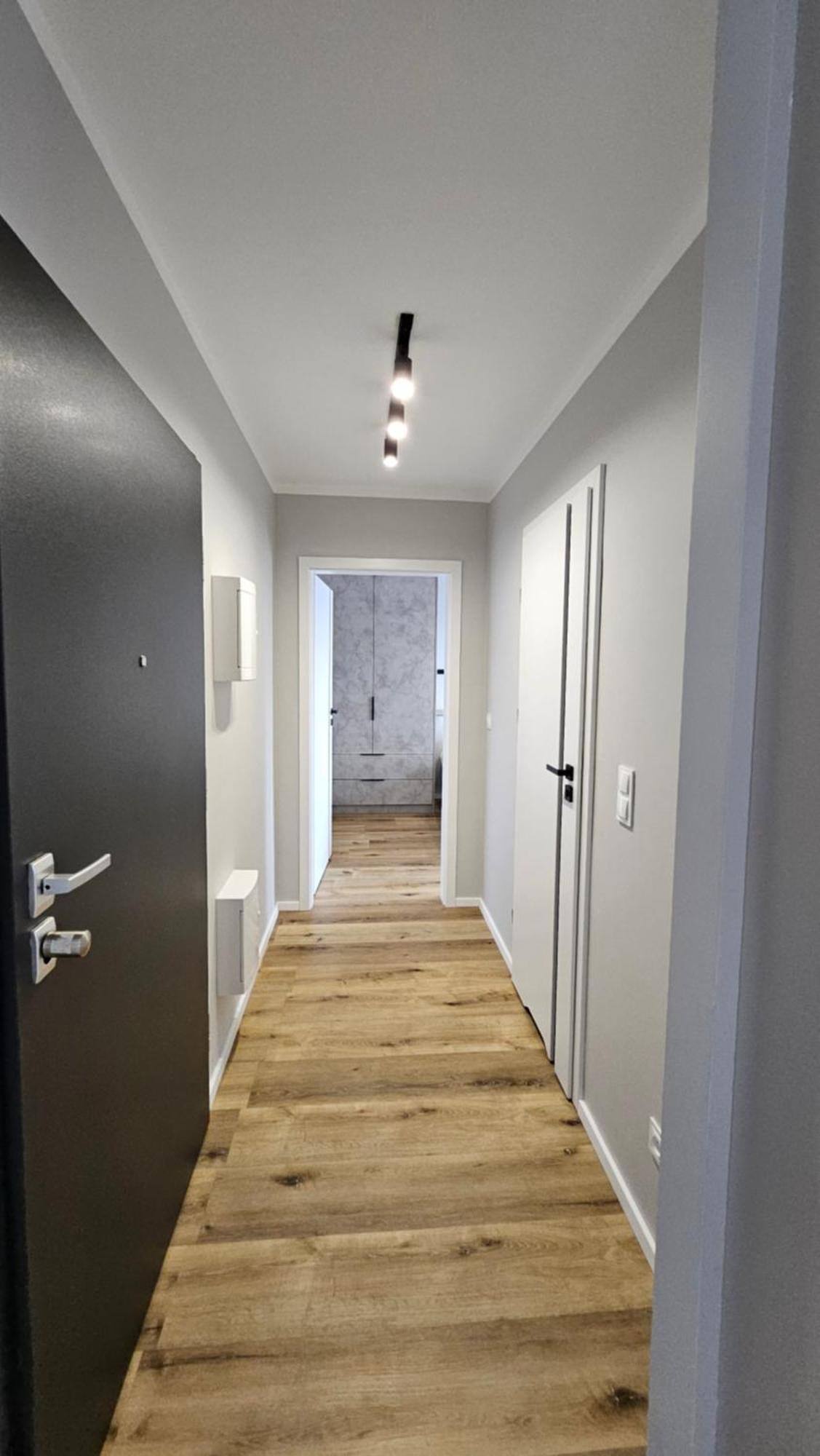 Apartament Bulgarska 59 - Sypialnia I Salon - 40M2 - Self Check In 24H Poznan Bagian luar foto