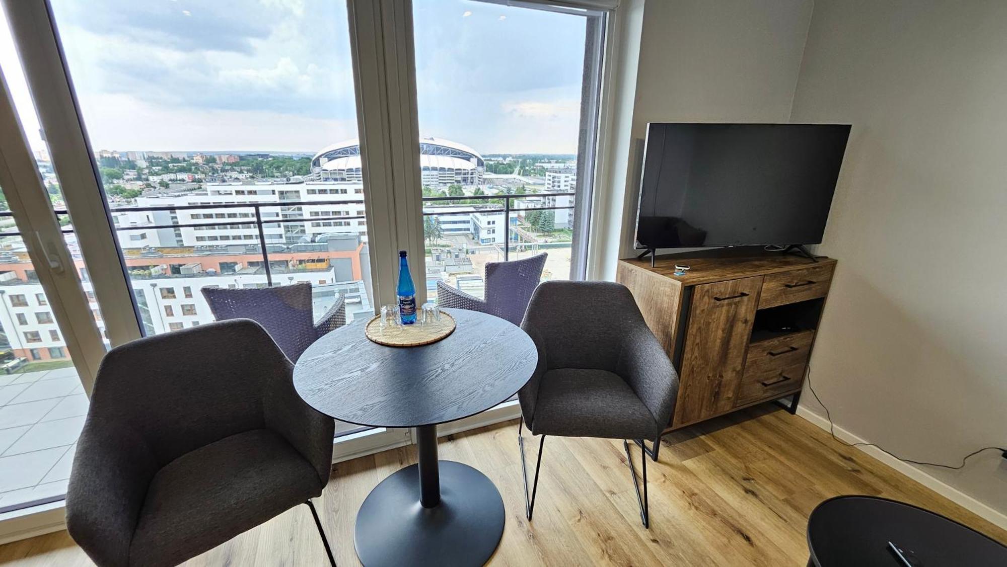 Apartament Bulgarska 59 - Sypialnia I Salon - 40M2 - Self Check In 24H Poznan Bagian luar foto