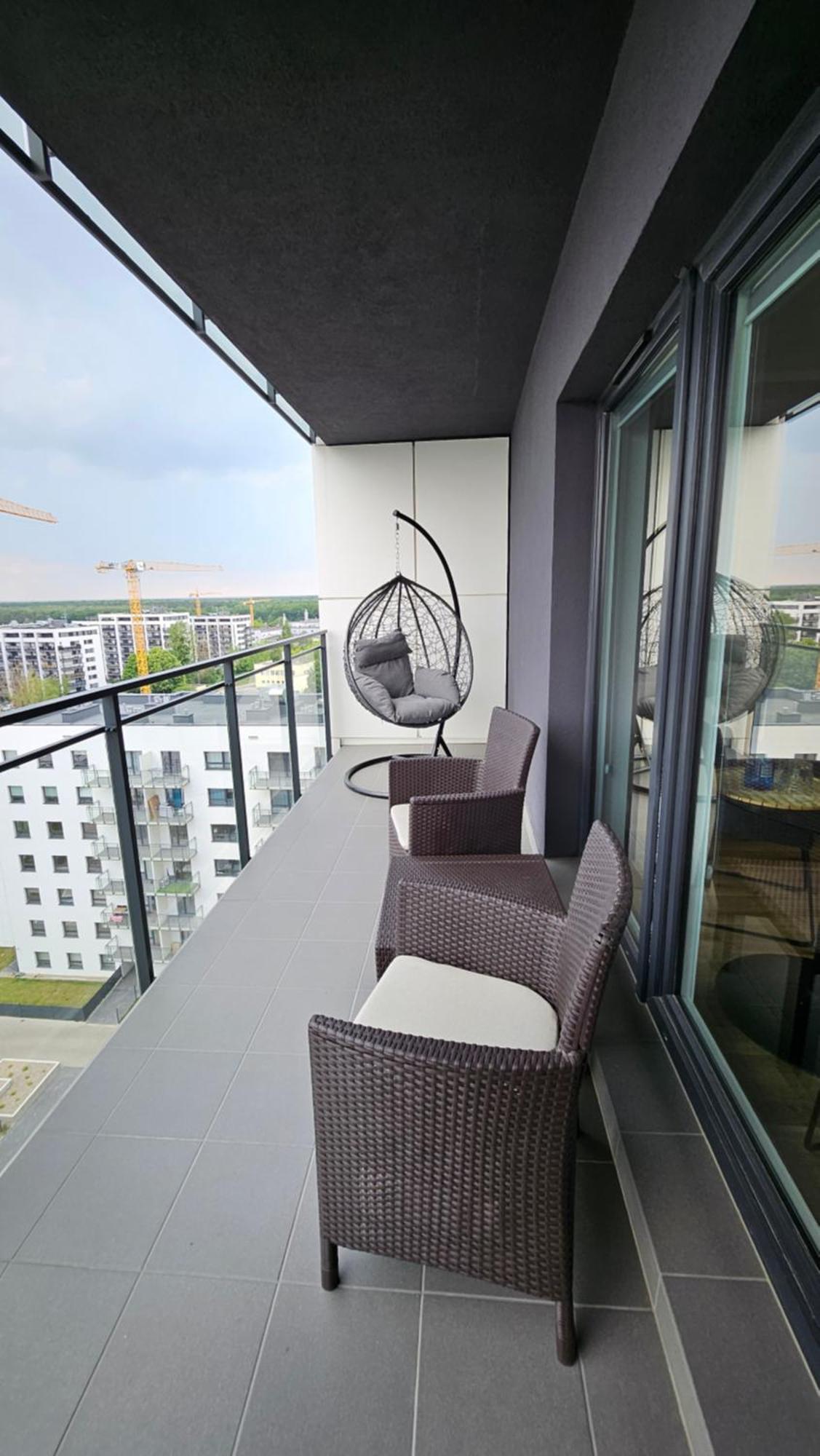 Apartament Bulgarska 59 - Sypialnia I Salon - 40M2 - Self Check In 24H Poznan Bagian luar foto